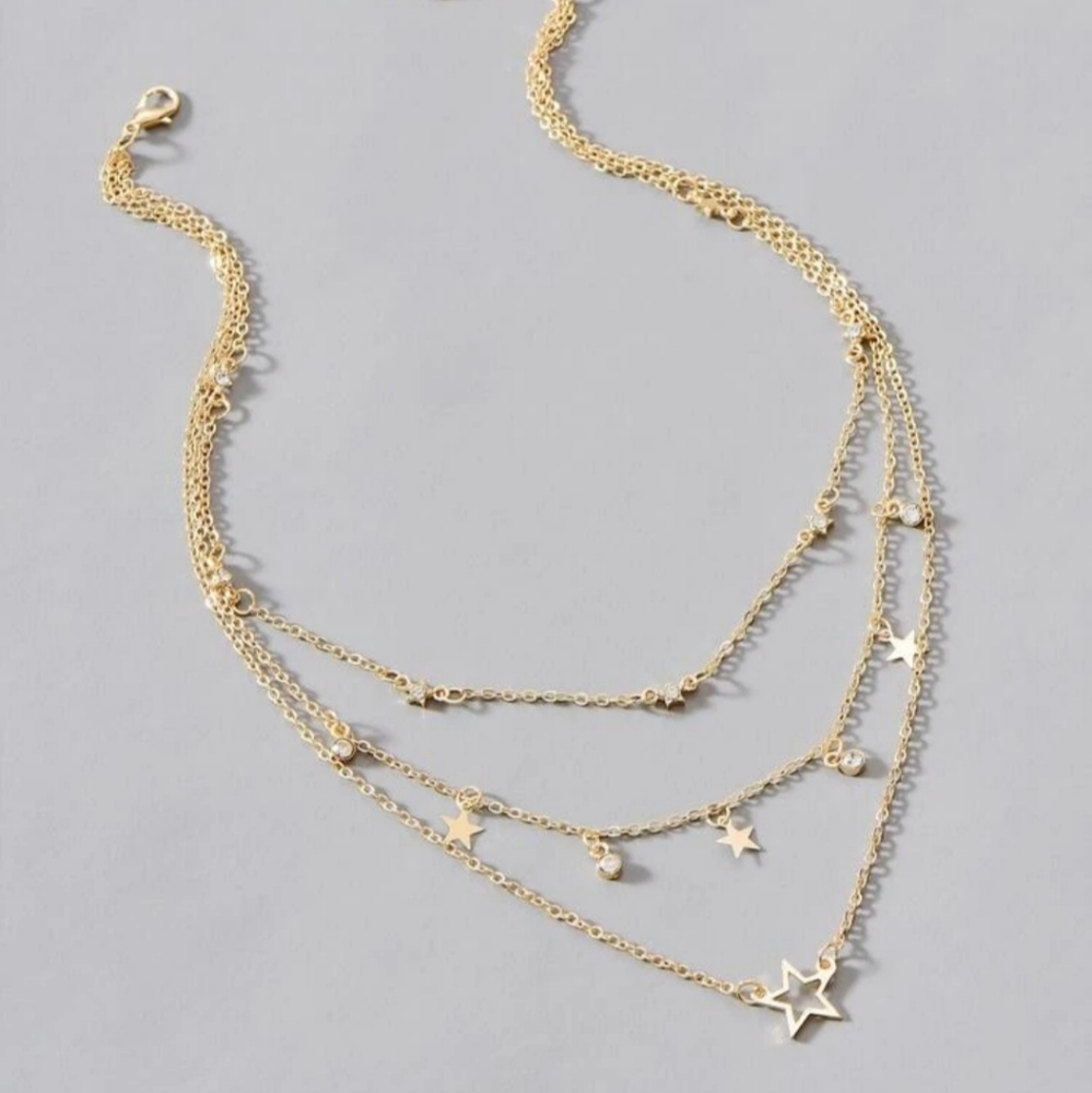 *Maeve* Star Layered Necklace - Picture 4 of 4